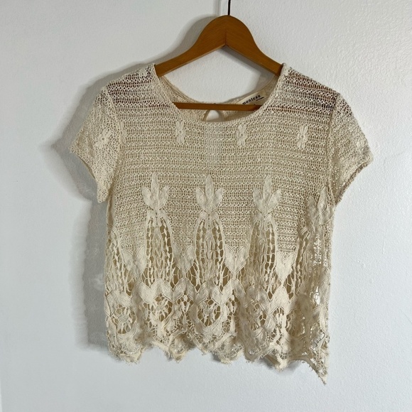 Monteau Los Angeles Cream Lace‎ Top Size S - Picture 1 of 7
